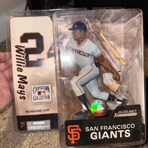 McFarlane San Francisco Giants Willie Mays Collectible Figure